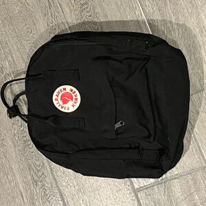 Kånken Black Backpack